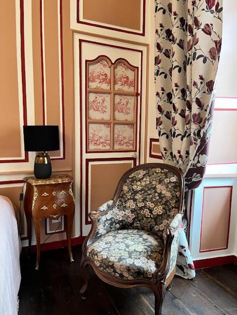 Mortain-Bocage La Tour Cachee Bed & Breakfast エクステリア 写真